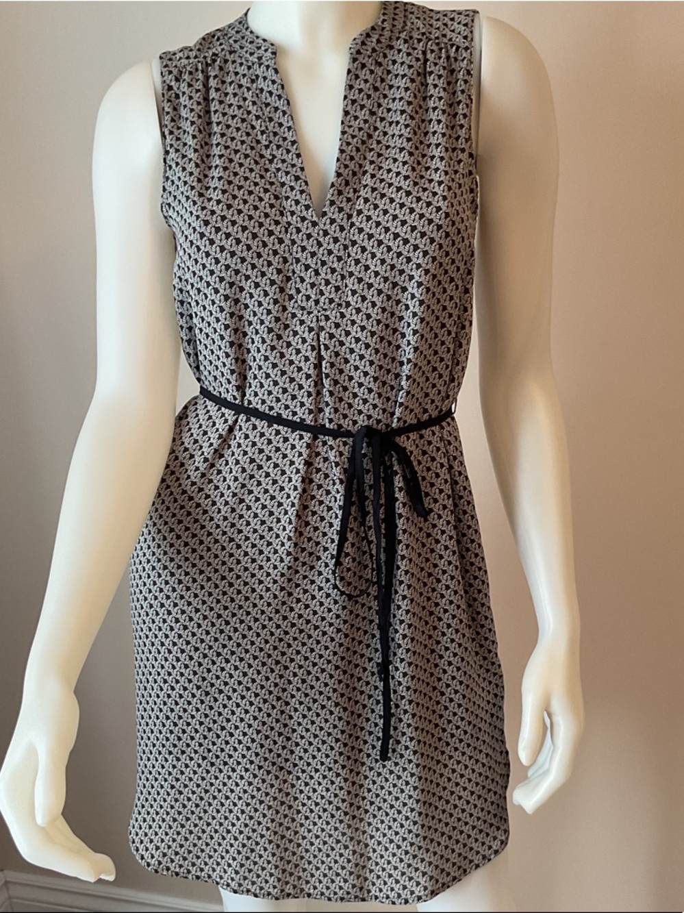 H&M Printed Tie-Waist Dress
